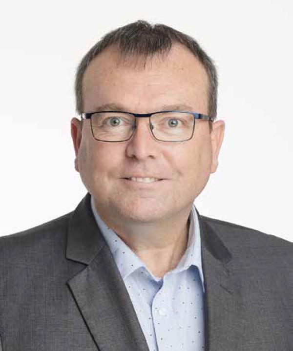 Stephen Davies : Chairperson
